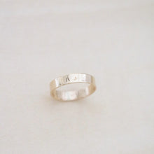 Load image into Gallery viewer, Nora Initial Ring