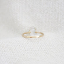 Load image into Gallery viewer, Evie ring