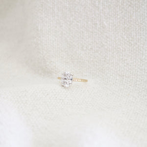 Evie ring