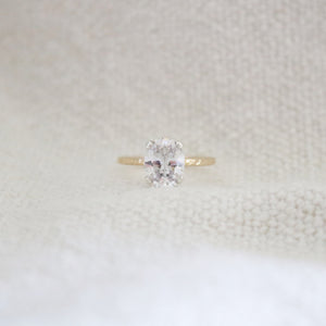 Evie ring