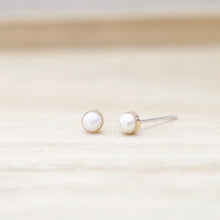 Load image into Gallery viewer, Tiny Pearl Earrings