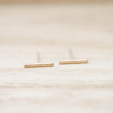Load image into Gallery viewer, Shimmer Bar Studs