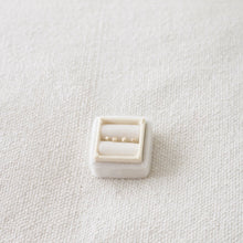 Load image into Gallery viewer, Pebble Stud Earrings