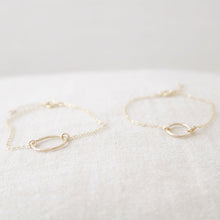 Load image into Gallery viewer, Olivia Bracelet | Gold or Silver