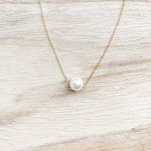 Load image into Gallery viewer, Pearl Solitaire Necklace