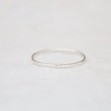Load image into Gallery viewer, Whisper Ring | Silver