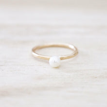 Load image into Gallery viewer, Sara Pearl Ring