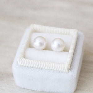 Perfect Pearl Stud Earrings